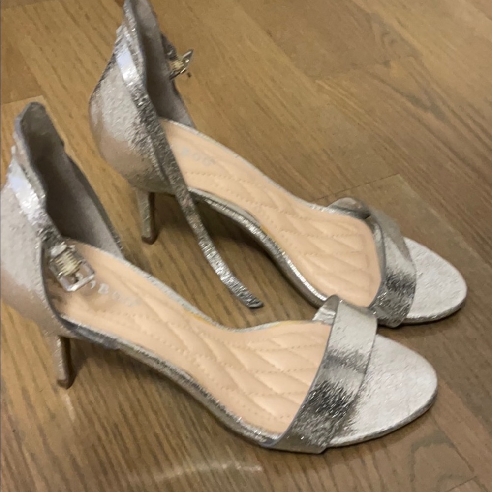 Bamboo silver heel - 7 1/2